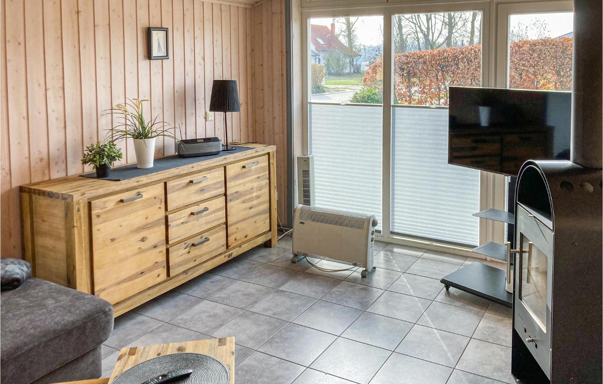 2 Bedroom Nice Home In Rechlin Bagian luar foto