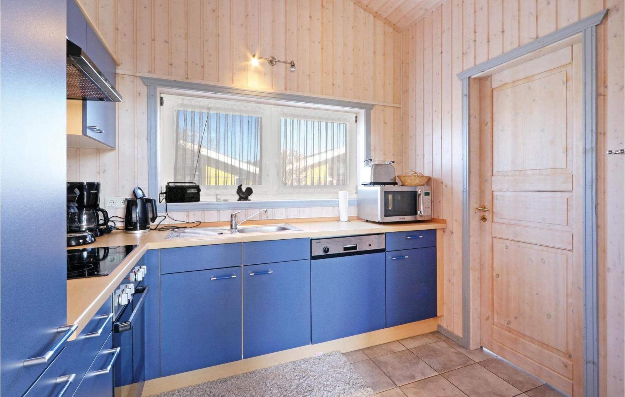 2 Bedroom Nice Home In Rechlin Bagian luar foto